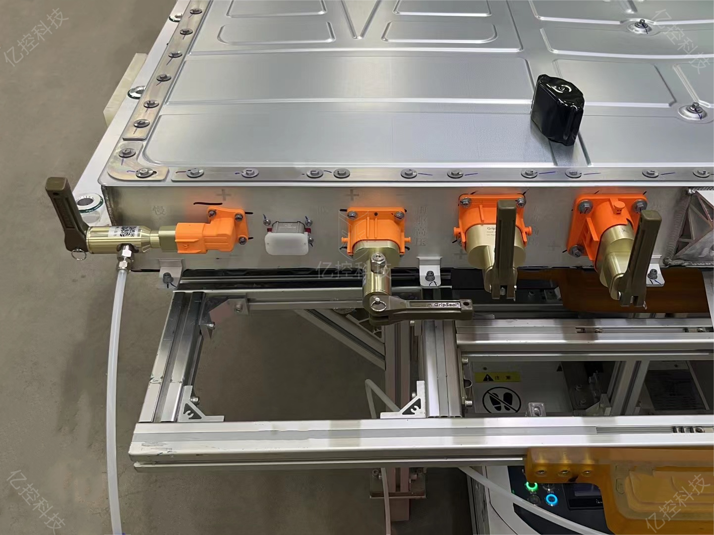 格雷希爾G25F系列氣密測試接頭在電池包的氣密性測試